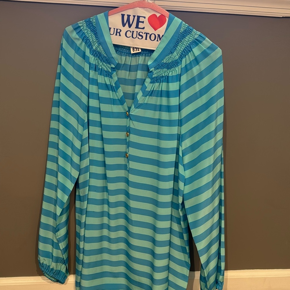 Lilly Pulitzer size Large Elsa Blouse